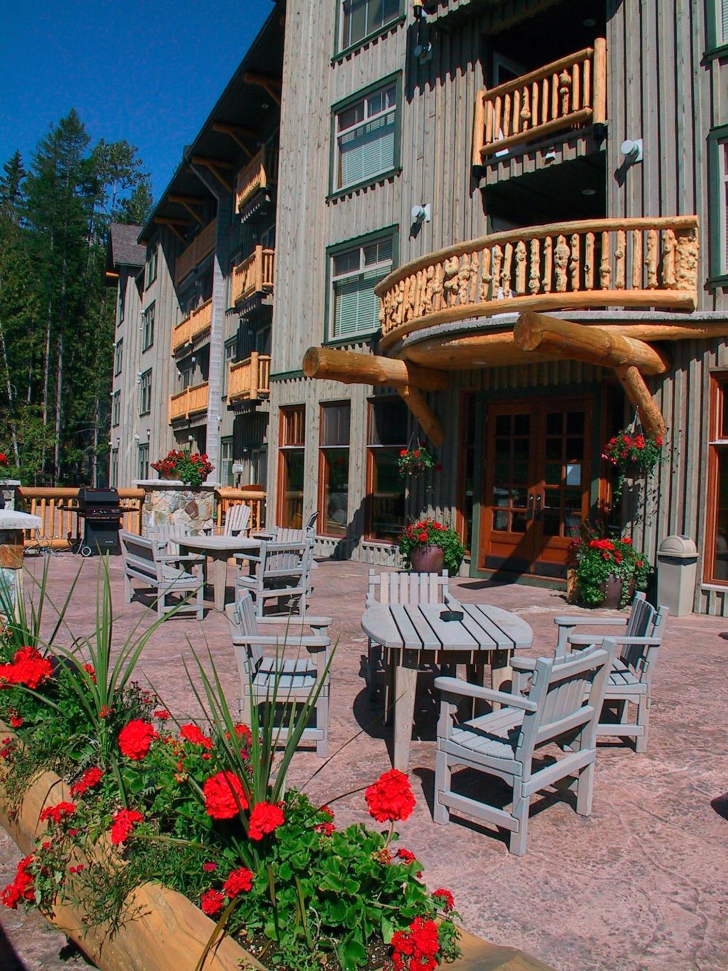 Snow Creek Lodge By Fernie Lodging Co Exterior photo